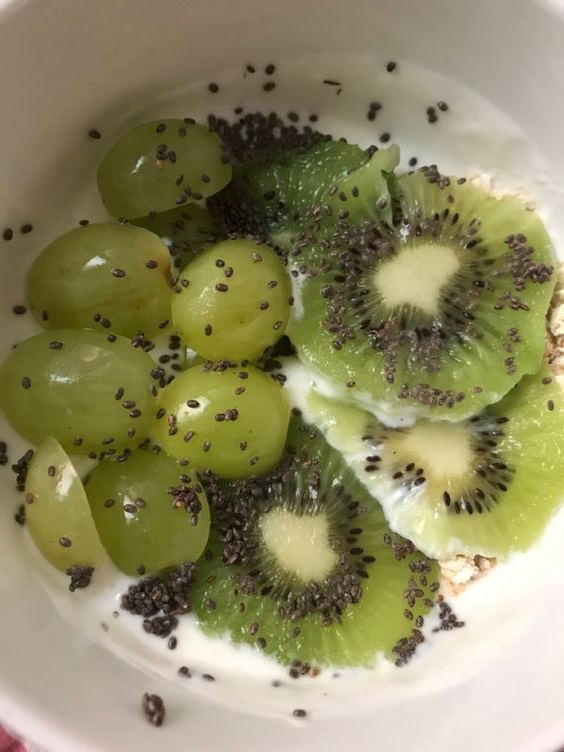 kiwi and grapes