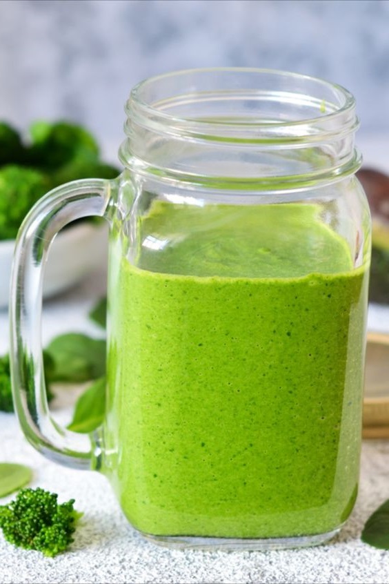 smoothie broccoli and spinach